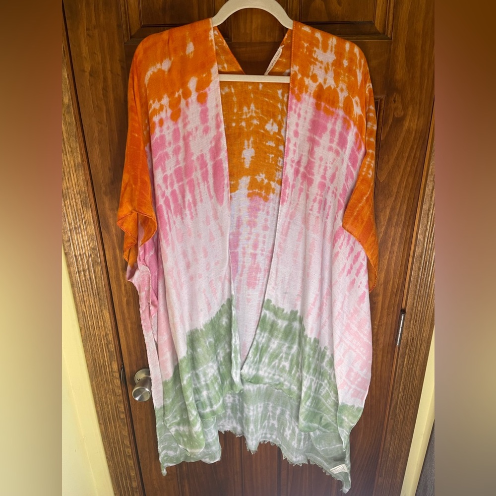 Do Everything In Love Kimono